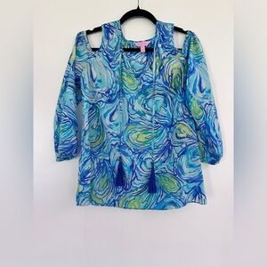 Lilly Pulitzer Relaxed Blue and Green Cut Out Blouse